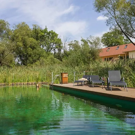 Irota Ecolodge Irota