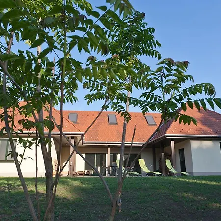 Irota Ecolodge Irota