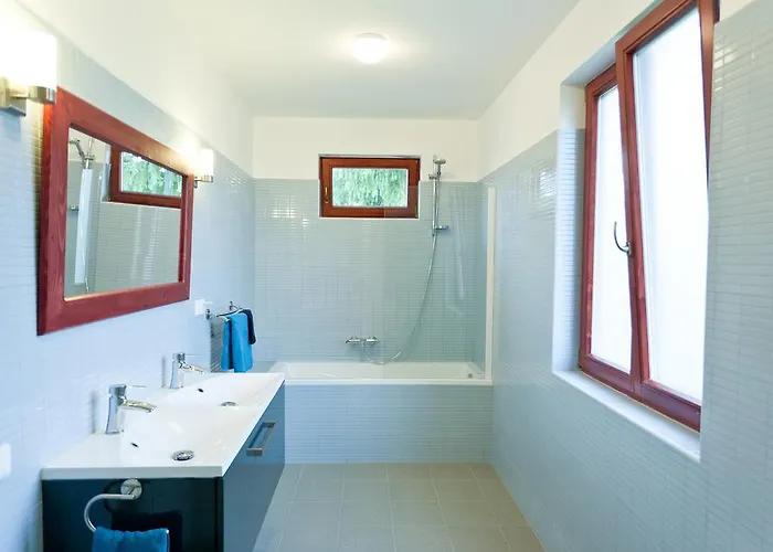 Irota Ecolodge Irota